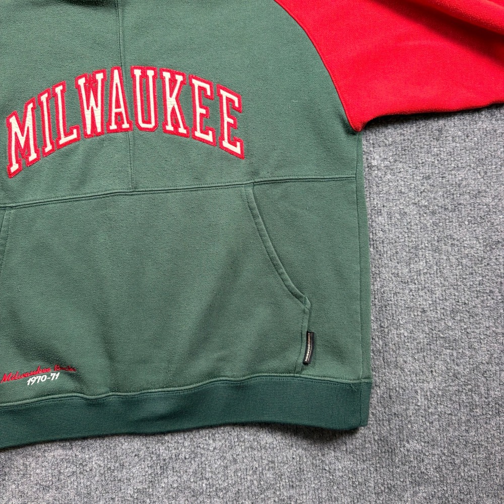 Vintage Reebok Milwaukee Bucks Hoodie Kids Size L 14-16 Green Red NBA Retro - Picture 8 of 15